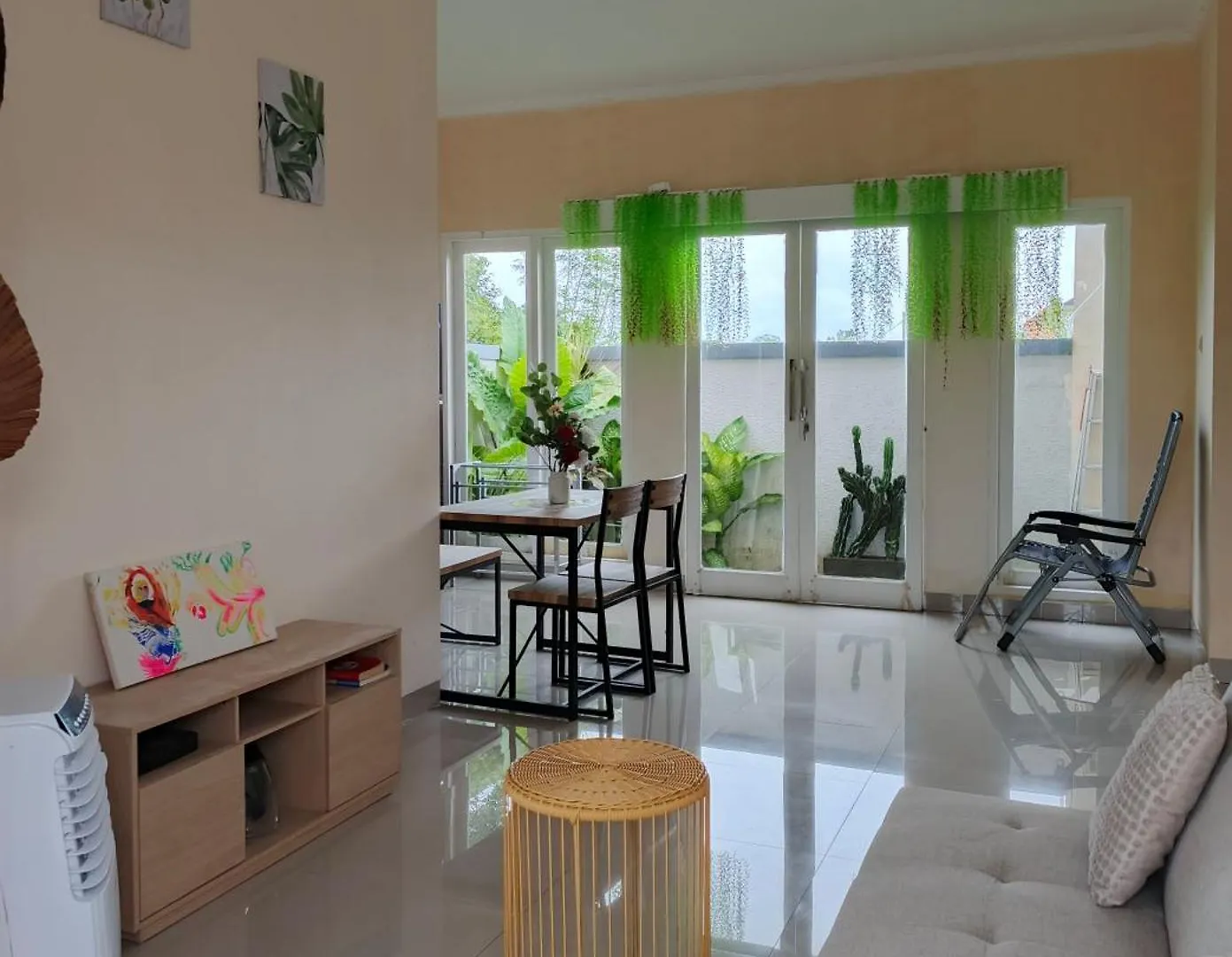 Casa White Kutuh Apartment Ungasan